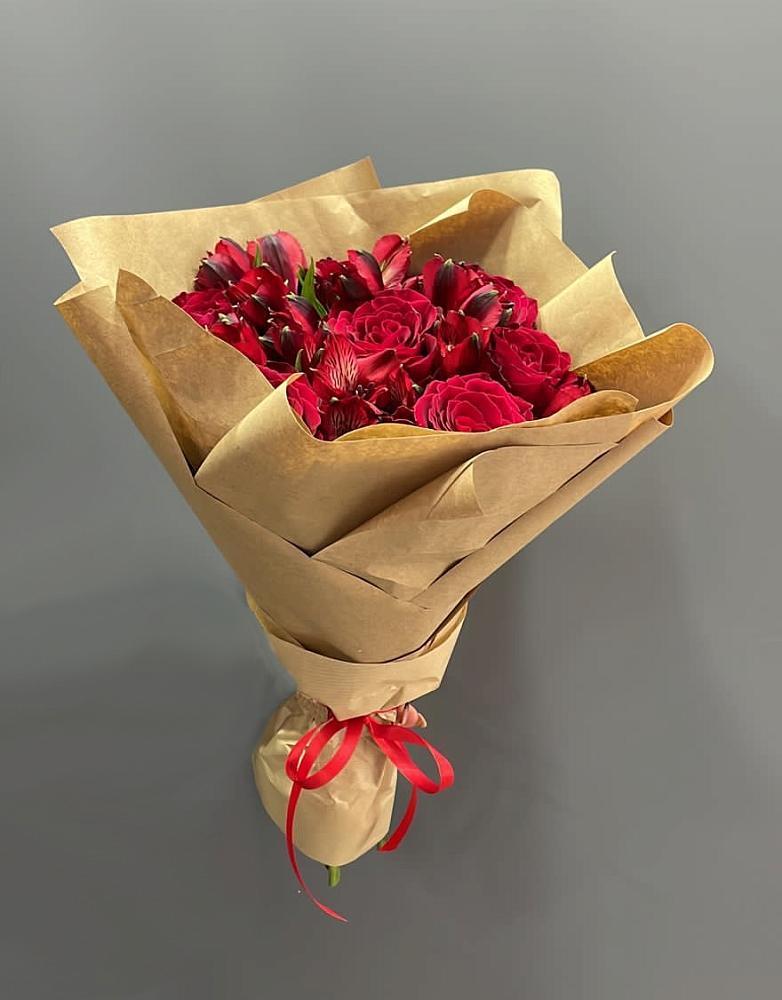 Букет цветов из: Альстромерии и Розы в Козино