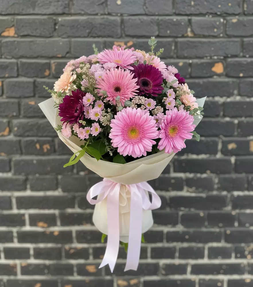Букет цветов из: Герберы и Хризантемы в Козино