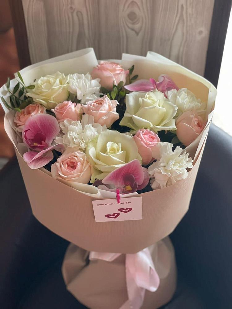 Букет цветов из: Орхидеи, Розы и Гвоздики в Козино