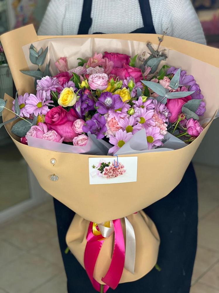 Букет цветов из: Хризантемы, Гвоздики и Альстромерии в Козино