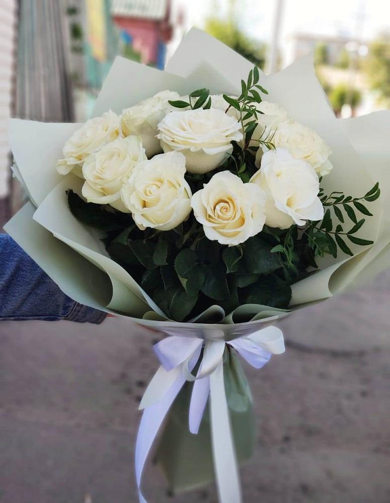 Букет Белые розы Проуд в Козино