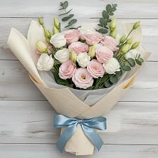 Букет цветов из:  Лизиантусы в Козино