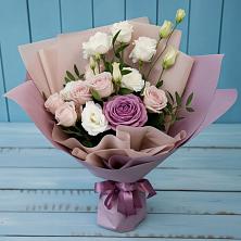 Букет цветов из:  Розы и Лизиантусы в Козино