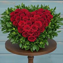 Цветочная композиция из Розы в виде сердца в Козино