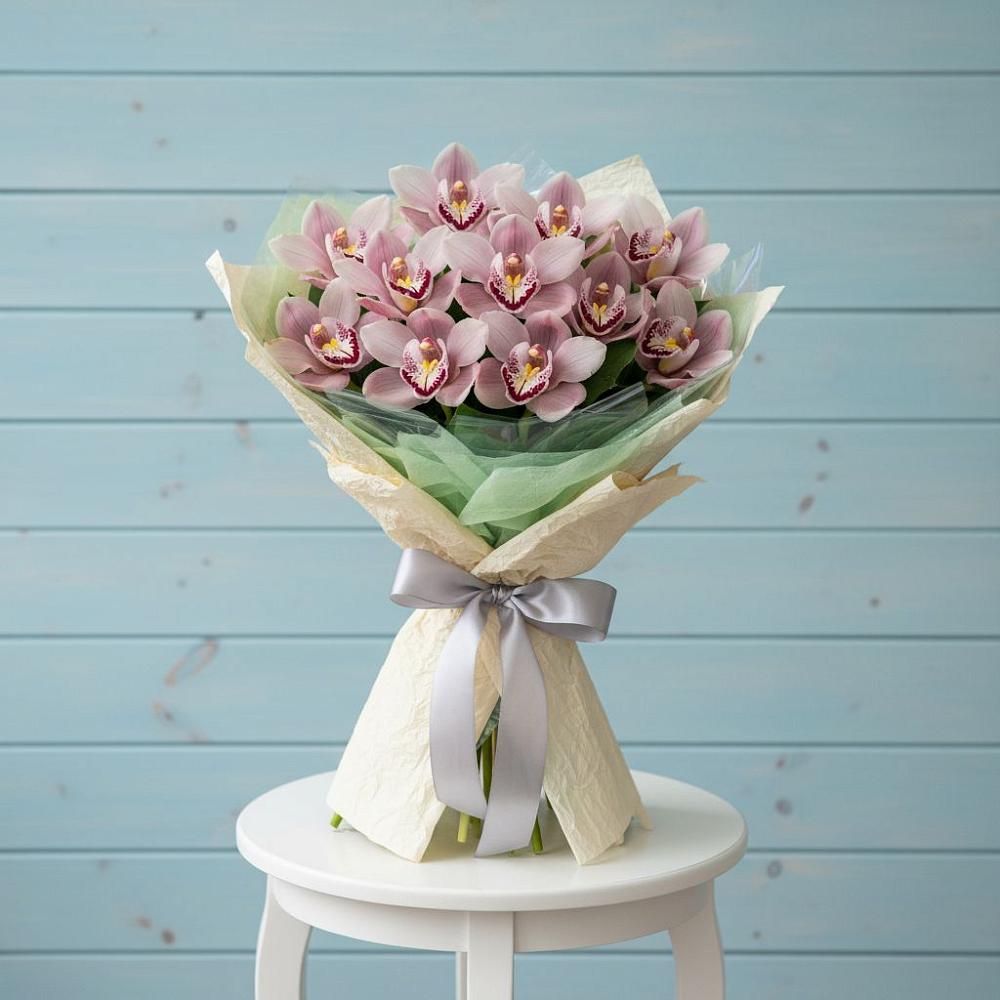 Букет цветов из: Орхидеи и Розы в Козино