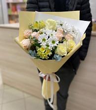 Букет цветов из:  Альстромерии, Розы и Хризантемы в Козино