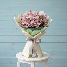 Букет цветов из:  Орхидеи и Розы в Козино