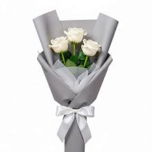 Букет 3 белые розы в Козино