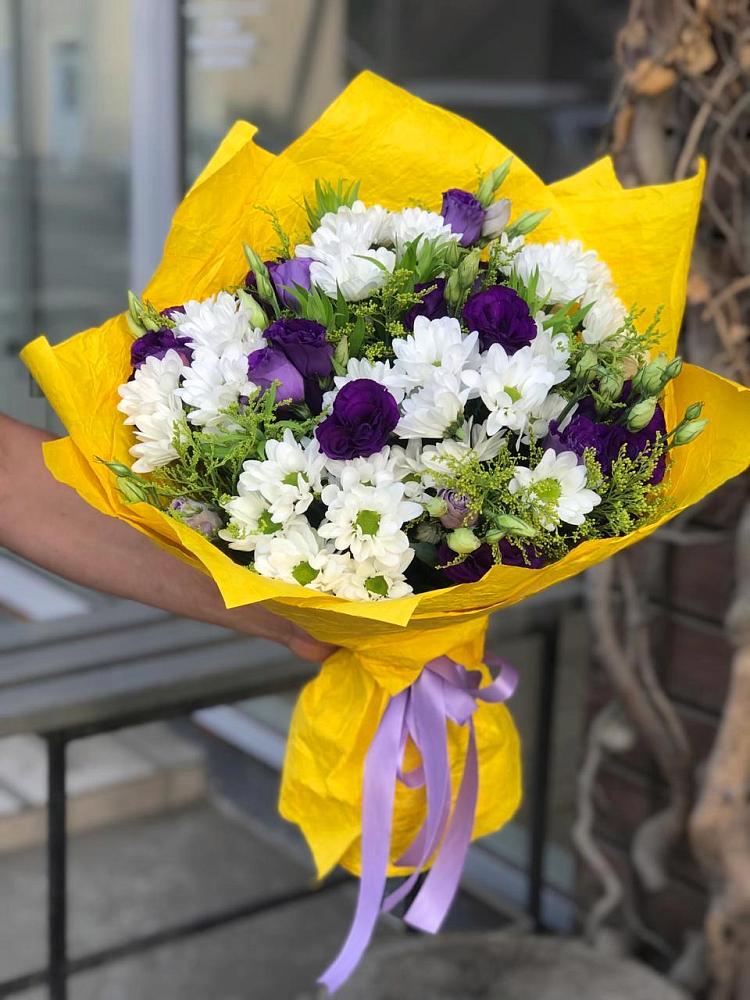 Букет цветов из: Ирисы, Хризантемы и Ромашки в Козино