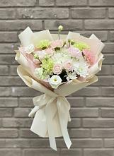 Букет цветов из:  Гвоздики, Розы, Лизиантусы и Хризантемы в Козино