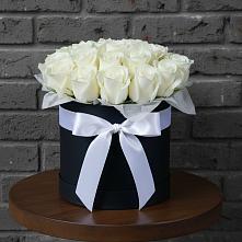 Цветочная композиция из Розы в шляпной коробке в Козино